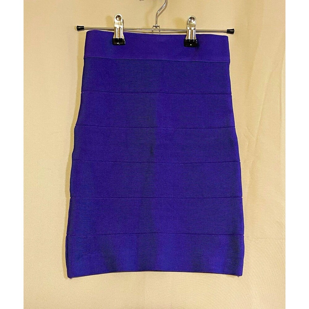 bebe Purple Solid Knit Pencil Skirt Womens Size S Short Back Zip Rayon Blend